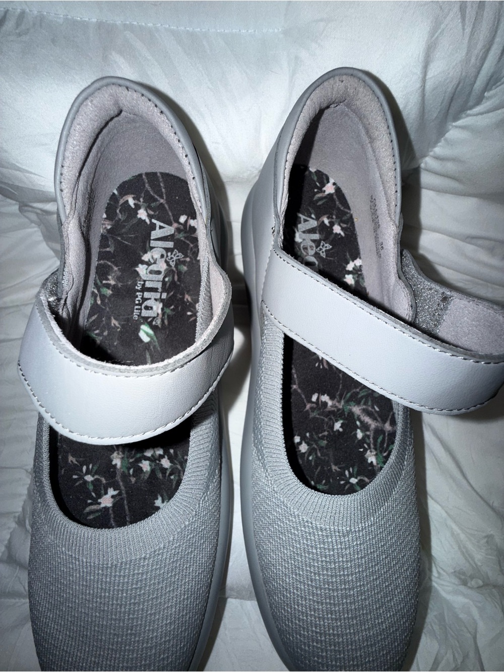 Alegria Olivia Women's Gray Leather Mary Jane